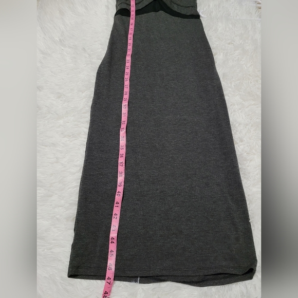 Sexy figure-hugging peek-a-boo soft dress in XS - Picture 5 of 6